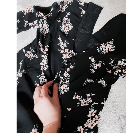 MAXI DRESS - Picture 4 of 6